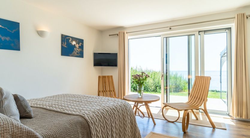 Photo of I Wake Up With the Ocean