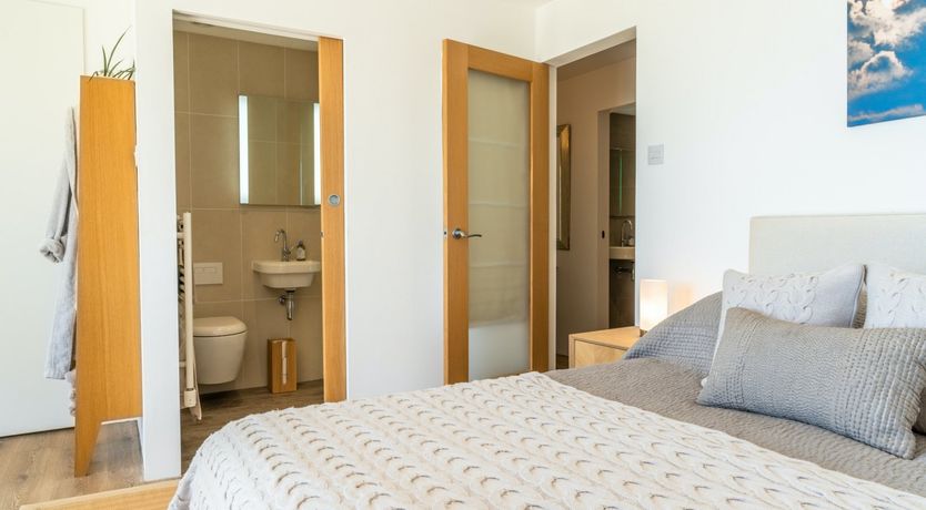 Photo of I Wake Up With the Ocean