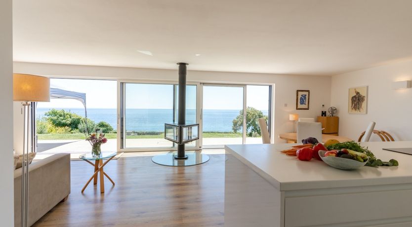 Photo of I Wake Up With the Ocean