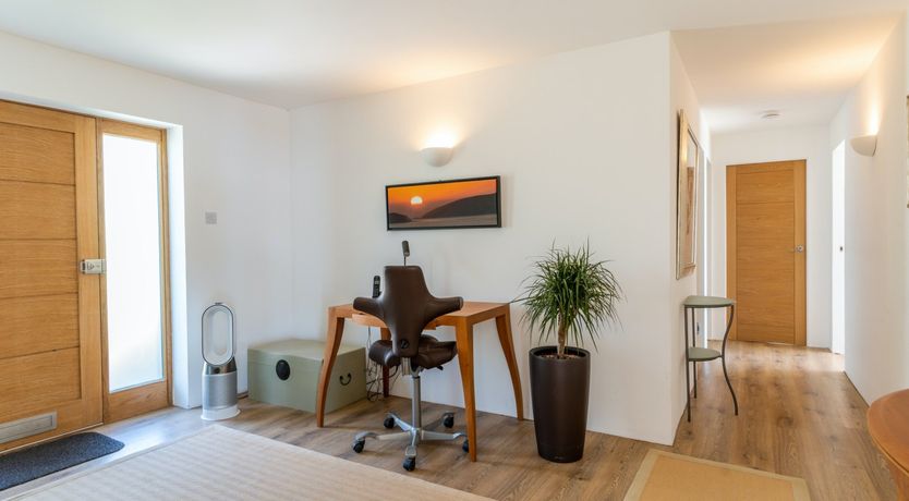 Photo of I Wake Up With the Ocean