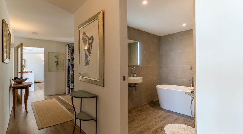 Photo of I Wake Up With the Ocean