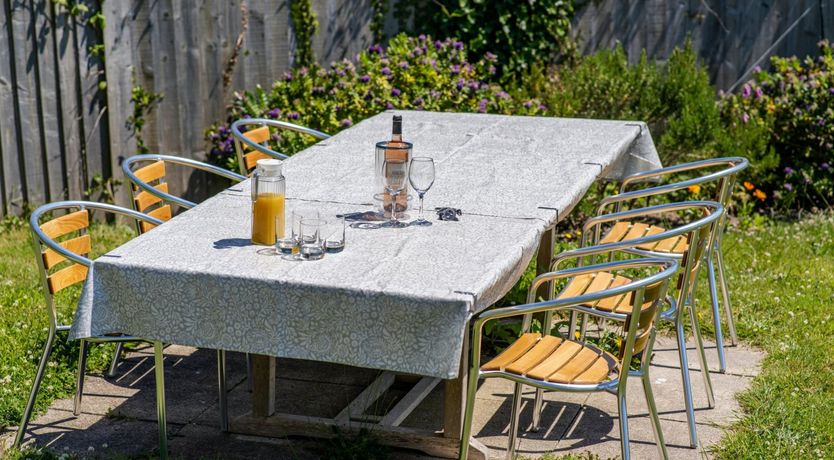 Photo of I Wake Up With the Ocean