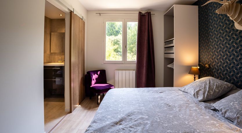 Photo of The Deer Lodge