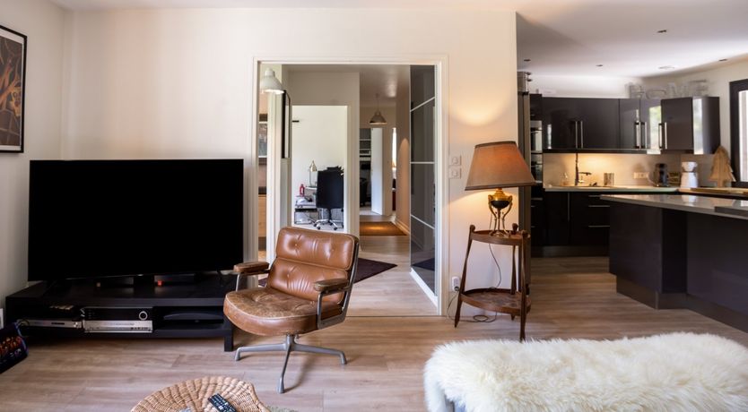 Photo of The Deer Lodge