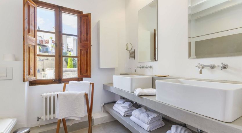 Photo of Ojos Color Sol