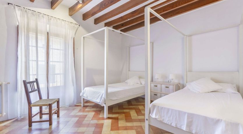 Photo of Ojos Color Sol