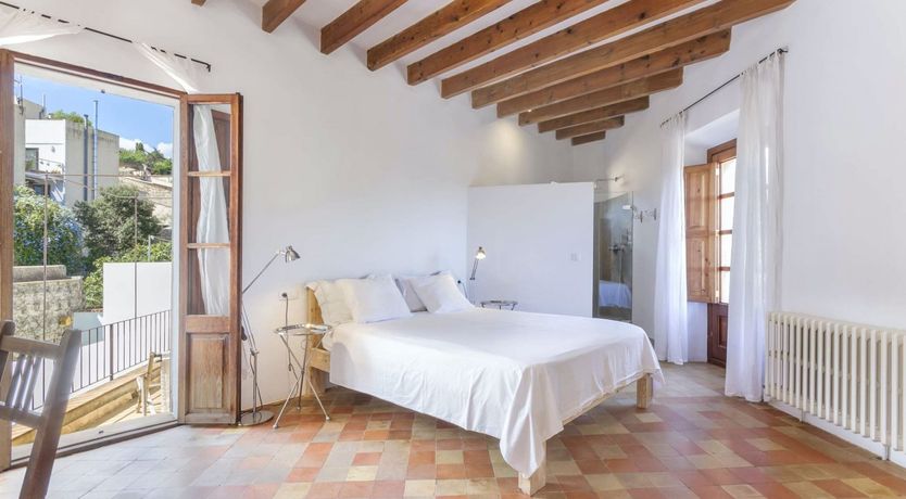 Photo of Ojos Color Sol