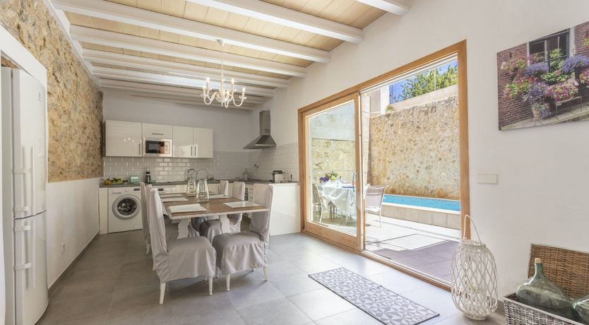 Photo of Caverns & Cobblestone