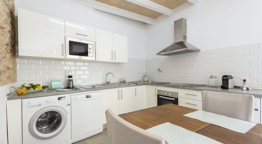 Photo of Caverns & Cobblestone