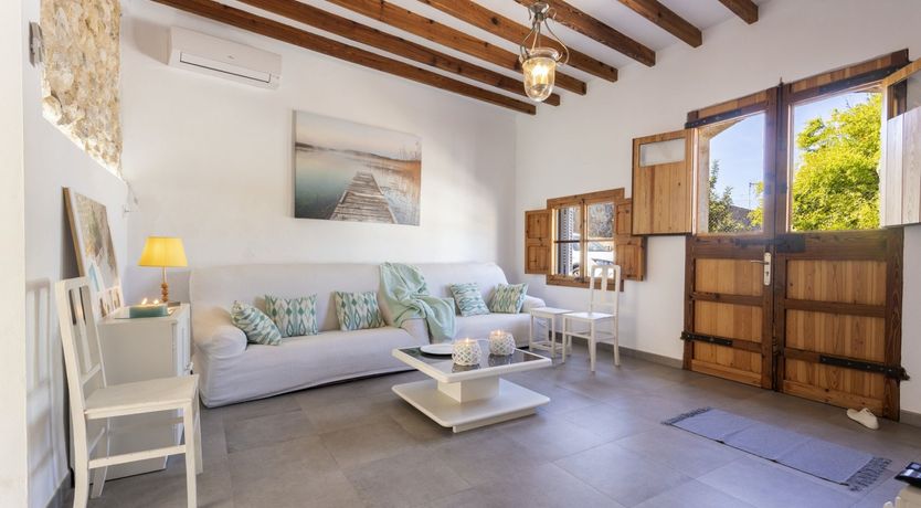 Photo of Caverns & Cobblestone