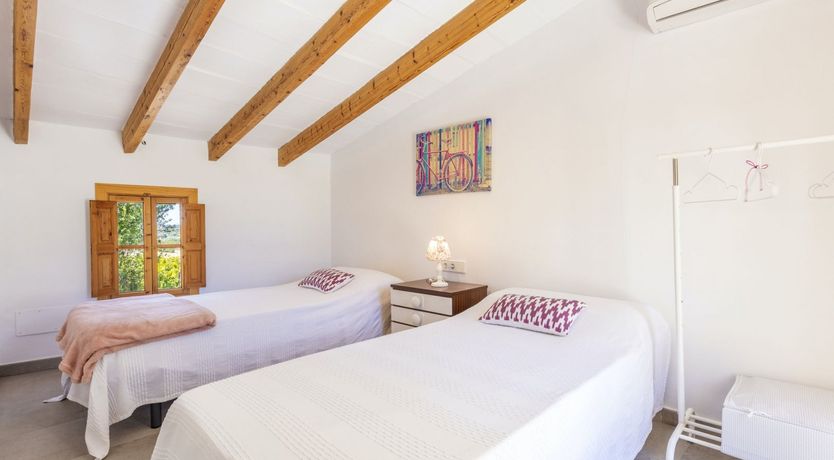 Photo of Caverns & Cobblestone