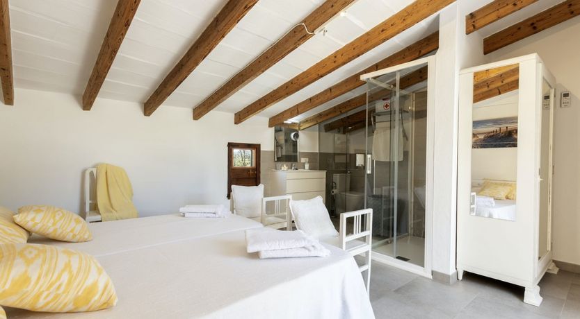 Photo of Caverns & Cobblestone