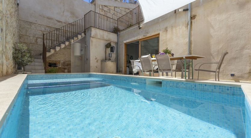 Photo of Caverns & Cobblestone