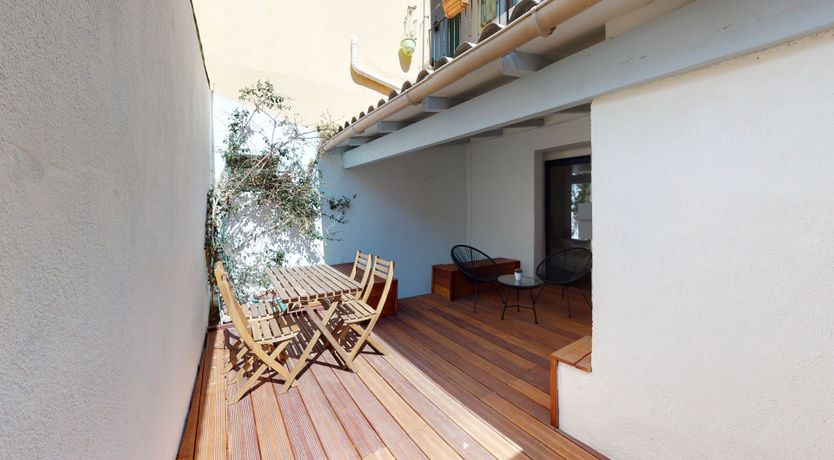 Photo of The Golden Breeze