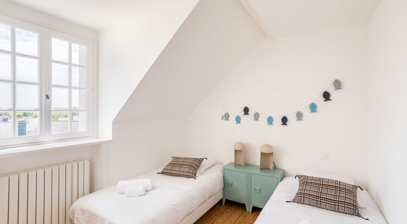 Photo of Sunshine & Sails