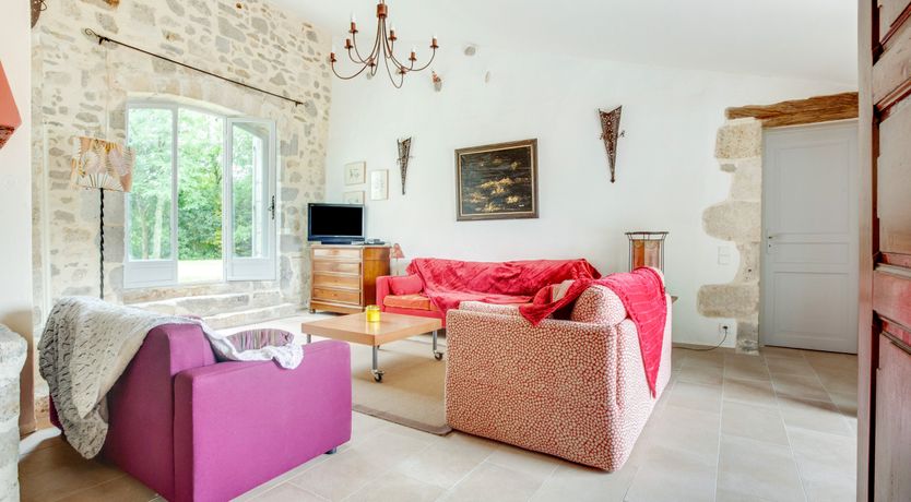 Photo of Rustic on Green