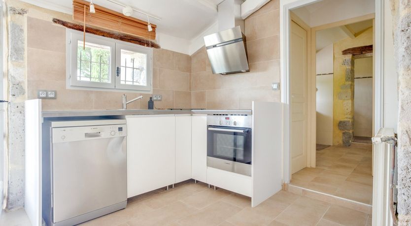 Photo of Rustic on Green