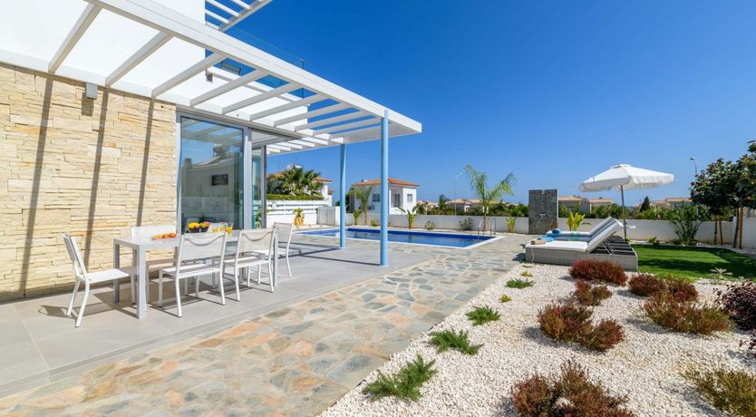 Photo of A Drop of White