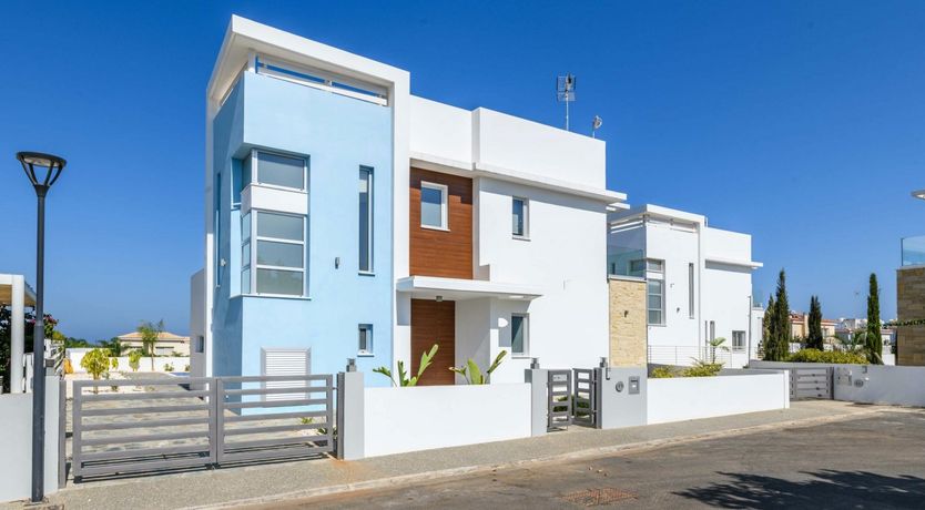 Photo of A Drop of White