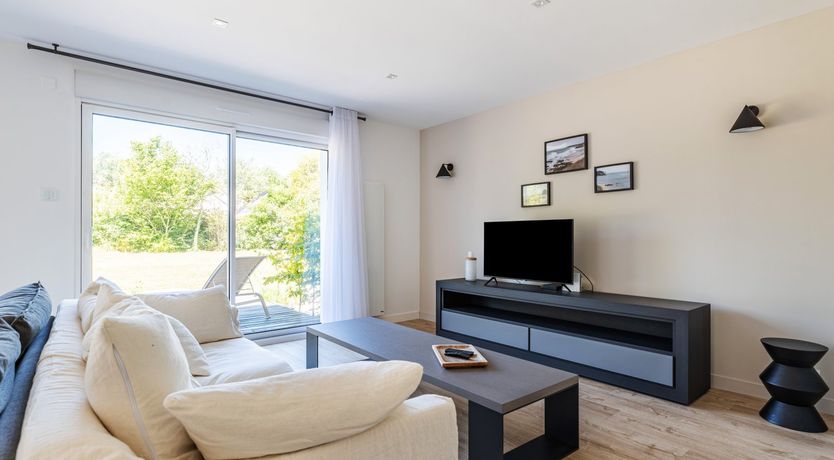 Photo of Weigela Refuge