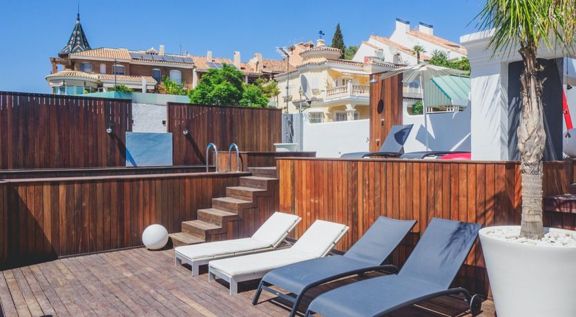 Photo of Deck-top Daydream