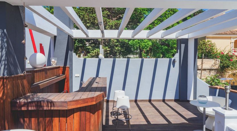 Photo of Deck-top Daydream