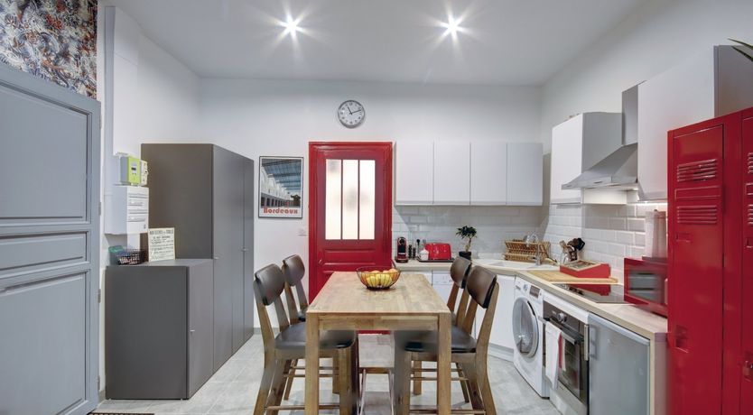 Photo of Paper, Prints & Pops of Colour