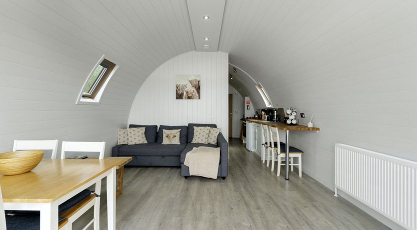 Photo of The Lakeside Glam-pod