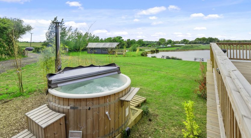 Photo of The Lakeside Glam-pod