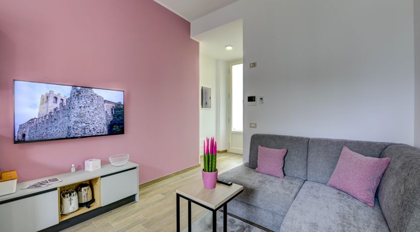 Photo of Lakeshore Tulips