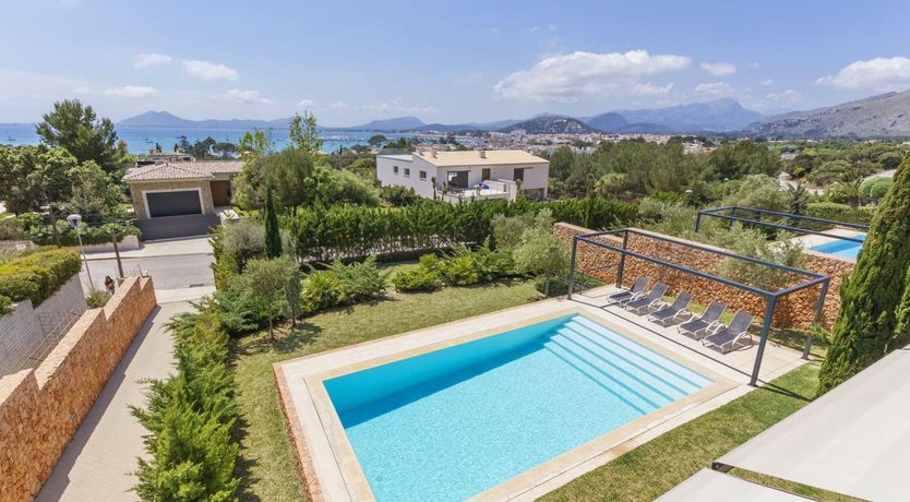 Photo of The Modern Compass