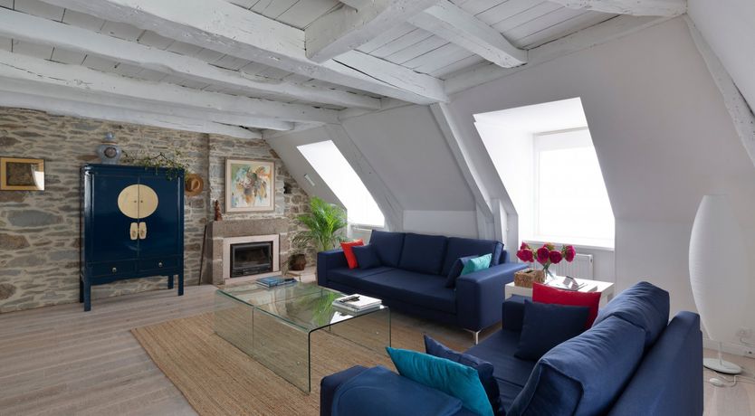 Photo of Stone Walls & White