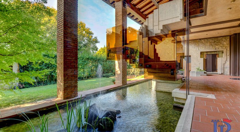 Photo of Sparkling Crystals