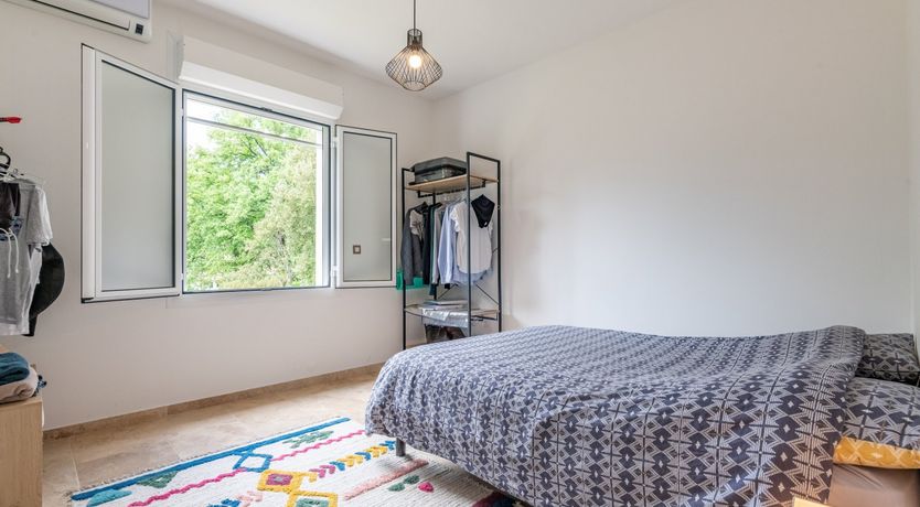 Photo of Un Verre De Vin