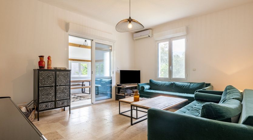 Photo of Un Verre De Vin