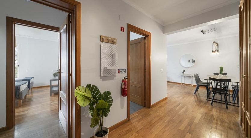 Photo of Throwing Shapes