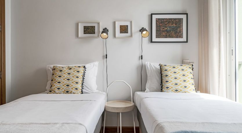 Photo of Throwing Shapes