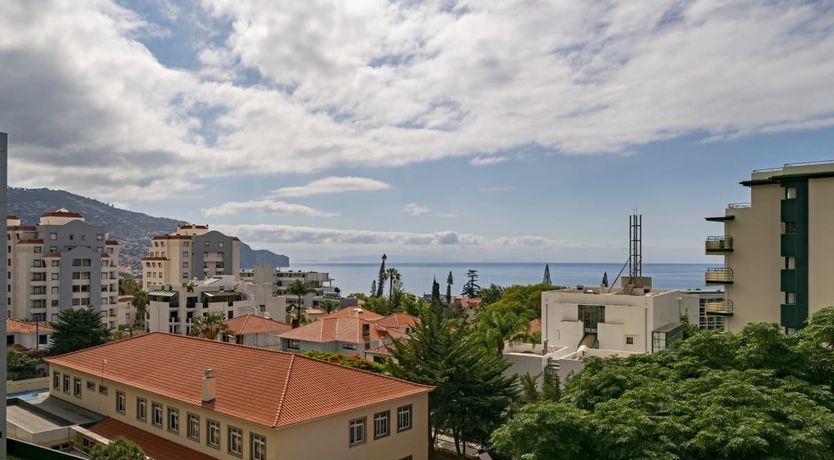 Photo of Throwing Shapes