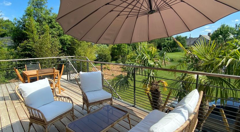 Photo of Flora & Forest