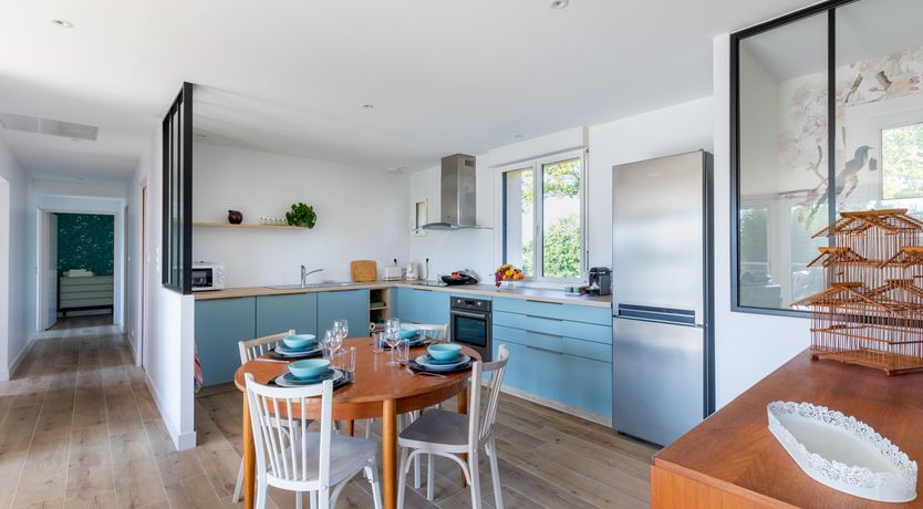 Photo of Flora & Forest