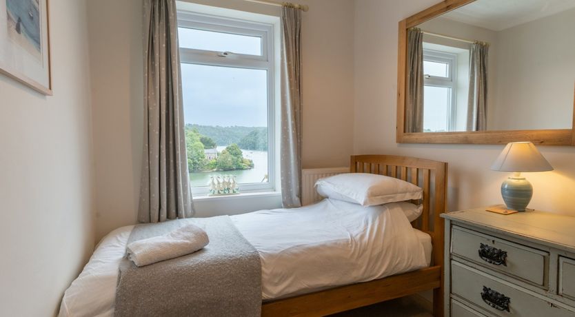 Photo of Upon The Hyldreth