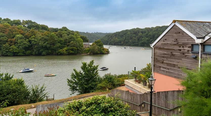 Photo of Upon The Hyldreth