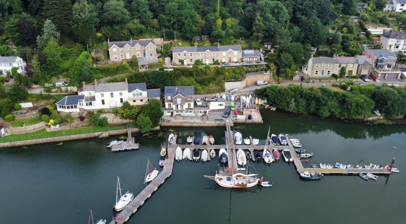 Photo of Upon The Hyldreth