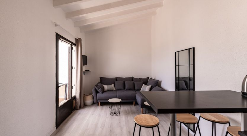 Photo of Crisp Sea Air