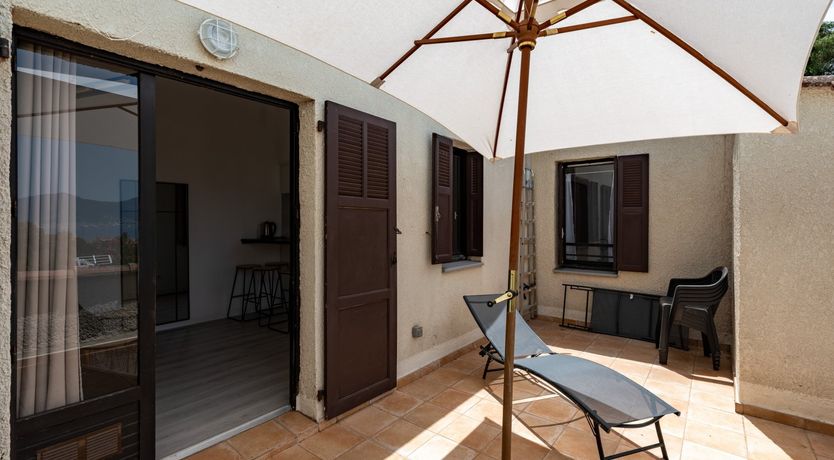 Photo of Crisp Sea Air