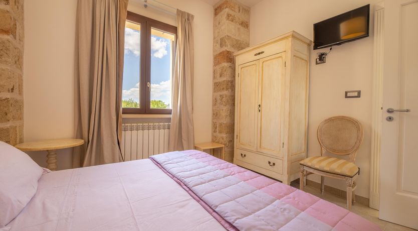 Photo of Aradeo Living