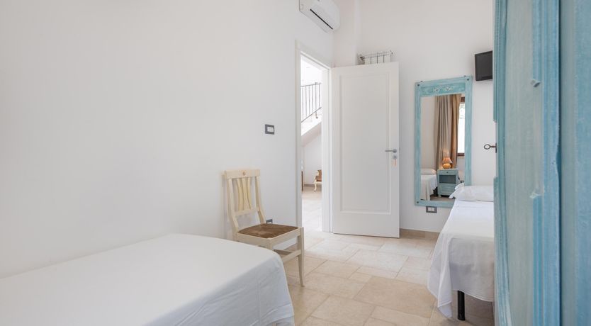 Photo of Aradeo Living