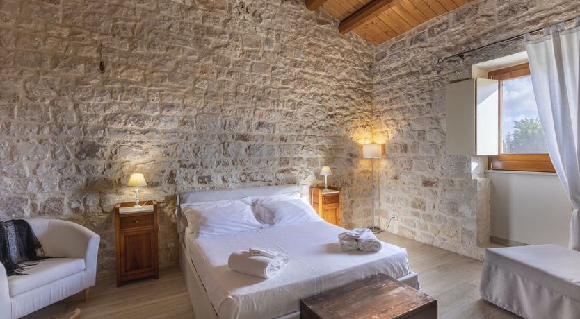 Photo of Cobblestone Jewel