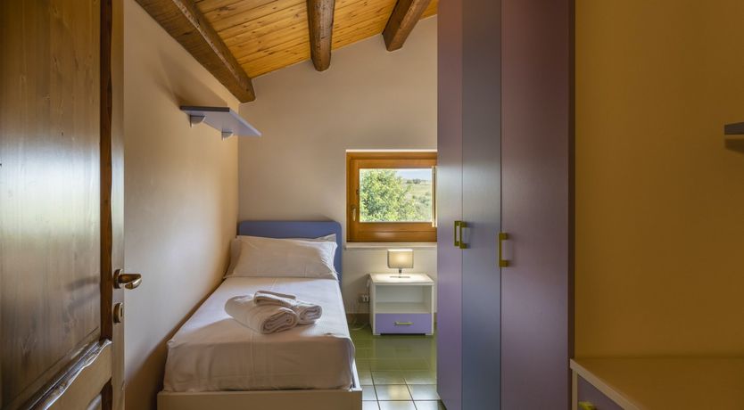 Photo of Cobblestone Jewel