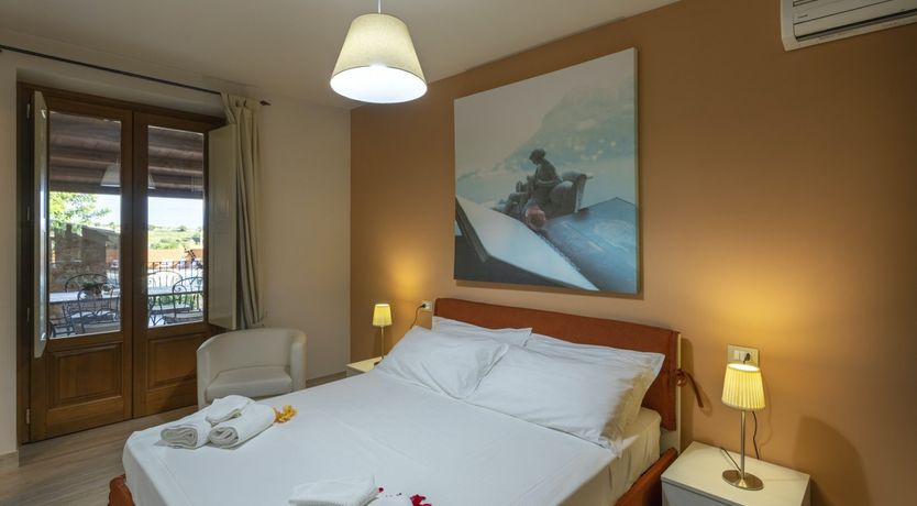 Photo of Cobblestone Jewel